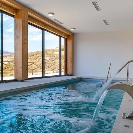 Sunny-paradise-getaway-spa-321
